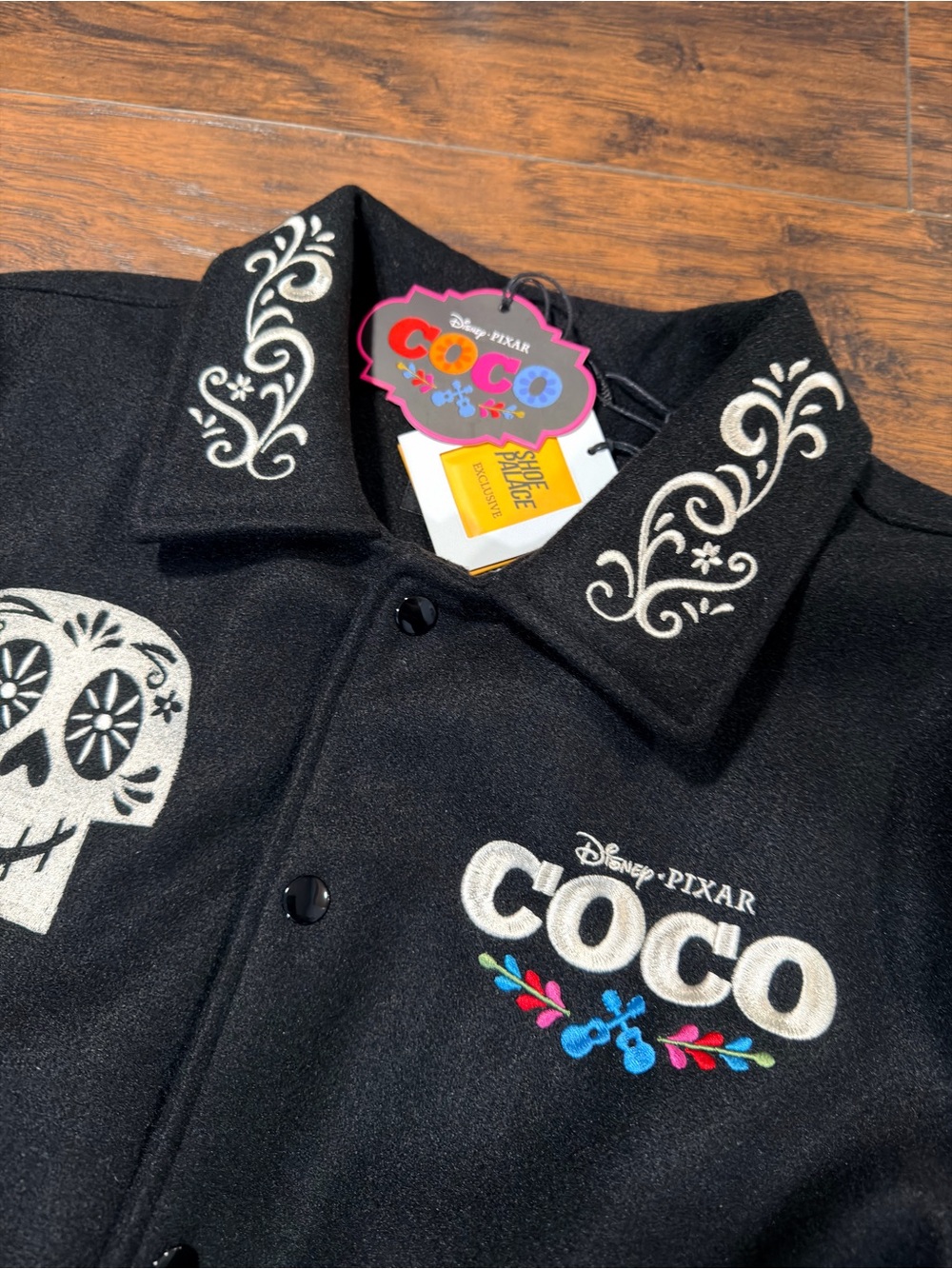 SHOE PALACE DISNEY COCO VARSITY JACKET SZ XL - Picture 4 of 6